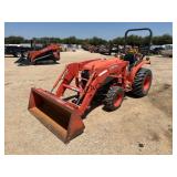 Kubota 3901 HST 4WD w/LA525 Loader/Bucket