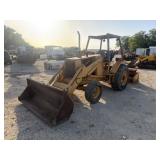 Case 480E LL Landscape Tractor