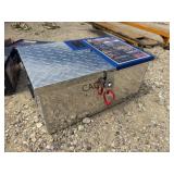 Aluminum Tool Box w/Ratchet Straps
