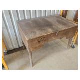 Drafting Table with Liftable Top