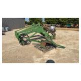 John Deere 840 Loader w/Brackets