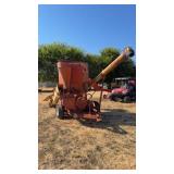 New Holland 352 Grinder Mixer Feed Mill