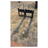 60inch Adjustable Pallet Forks Skidsteer Plate