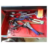 Pipe wrenches