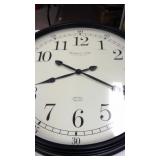 Sterling & Noble 29" Round Clock battery operated