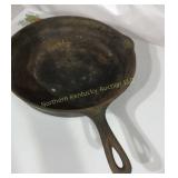 No 8 Skillet, with heat ring,