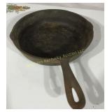 8 inch no name number five cast iron skillet