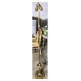 Approximately 5 foot tall floor lamp w/metal base