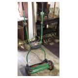 Reel mower from the grill model Luxus 38, appears