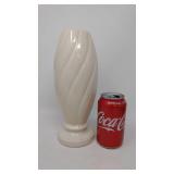 Ceramic vase marked 102 USA,