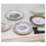 Assorted decorative plates and bowls. 5 pieces.