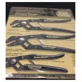 Craftsman 3 piece Robogrip pliers.