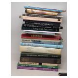 Assorted books on art. 28 books.