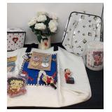 Betty Boop collectibles. 1994 cloth bag,