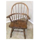 Colonial style wood chair with curved back and