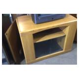 Oak entertainment stand