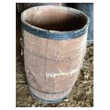 One wooden Nail keg