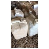 6 Plastic liquid containers,