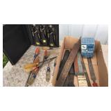 Box lot with screwdrivers, files, sharpening stone