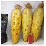 3 Ears of corn and an owl. Plastic.