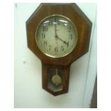 Devon battery operated wall clock.  Did not work