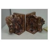 2 sets of ceramic bookends.