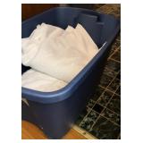 18 Quart tote with lid