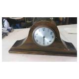 Gilbert mantle clock no key