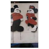 20" mickey and minnie mouse yard decor minnie has