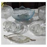 Vintage glassware. 6 pieces. Top of candy dish