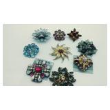 Assorted brooches