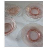 Pink depression glass. 9 pieces.