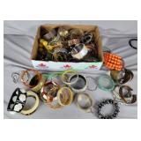 LG GRP Vintage Bracelets Bakelite, Lucite Others