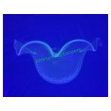 Blenko crackle crimped bowl