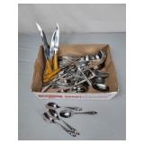 Complete set of flatware,  Sheffield steak knives