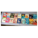 Lot of 18 Vintage Dr. Seuss Books