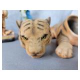 Felt bobble head tiger & musical bird statues
