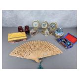 Snuff bottles, Silk embroidered table screens