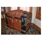 Camel back trunk with insert. 36"x28"x21"