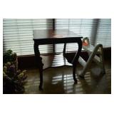 Lamp table 29"x24"x24"