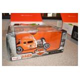 1:24 scale die cast car