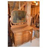 Dresser with mirror. 42"x22"x36"