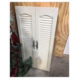 Single door cabinet 18x6x36