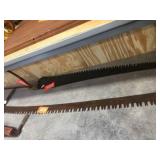 2 person saw missing a handle