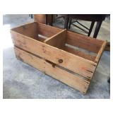 Wood fruit crate
