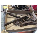 Chain tightened, ladle & assorted