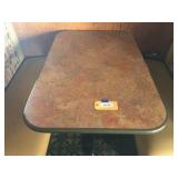 Pedestal table 30 x 46 x 30