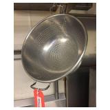 Vollrath colander