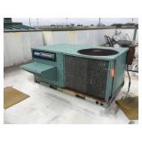 Carrier weather maker 1 rooftop 74x45x34