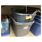2 totes with COVERS